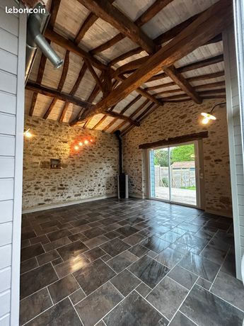 Jolie maison en pierre au calme
