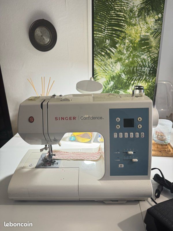 Machine à coudre SINGER (image 3)