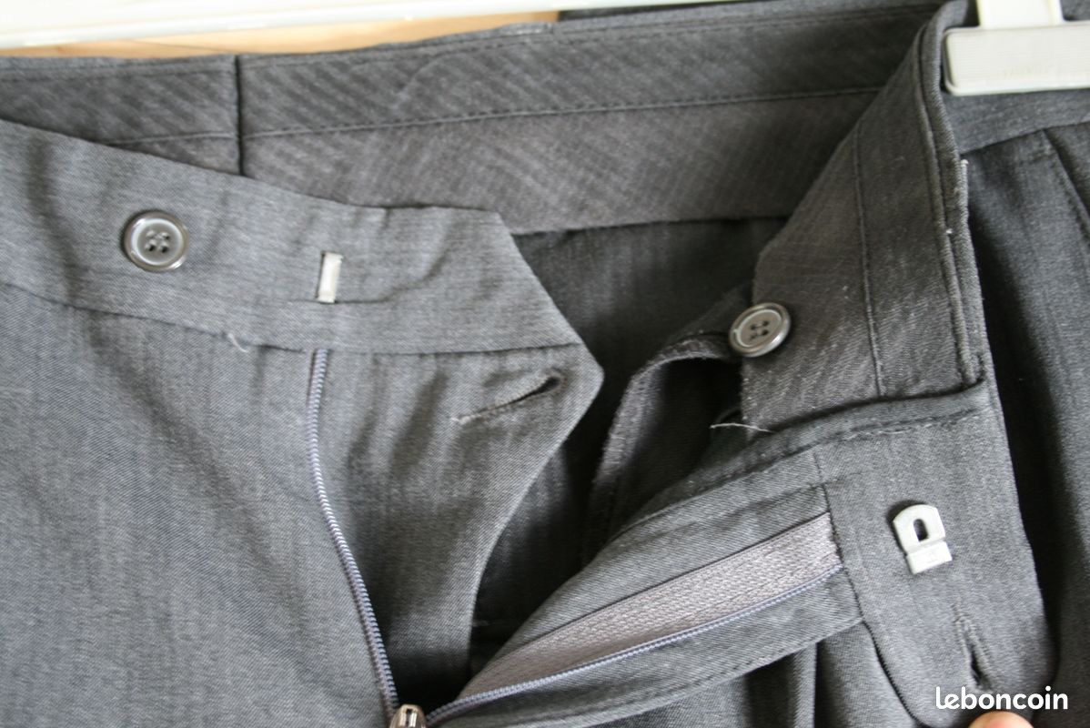Pantalon type "costume" Gris Marque CANALETTO Taille 44 (image 3)