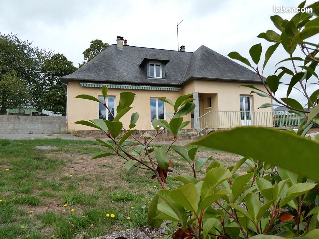 Maison 7 pièces 156 m² · à Oisseau · 156 m² · 212 000 €