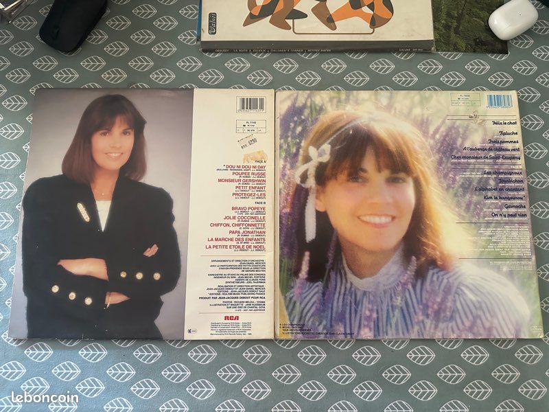 Vinyles Chantal Goya « Dou Ni Dou Ni Day - Bravo Popeye »/« Felix le Chat - Les Champignoux Tourbichon » (image 2)