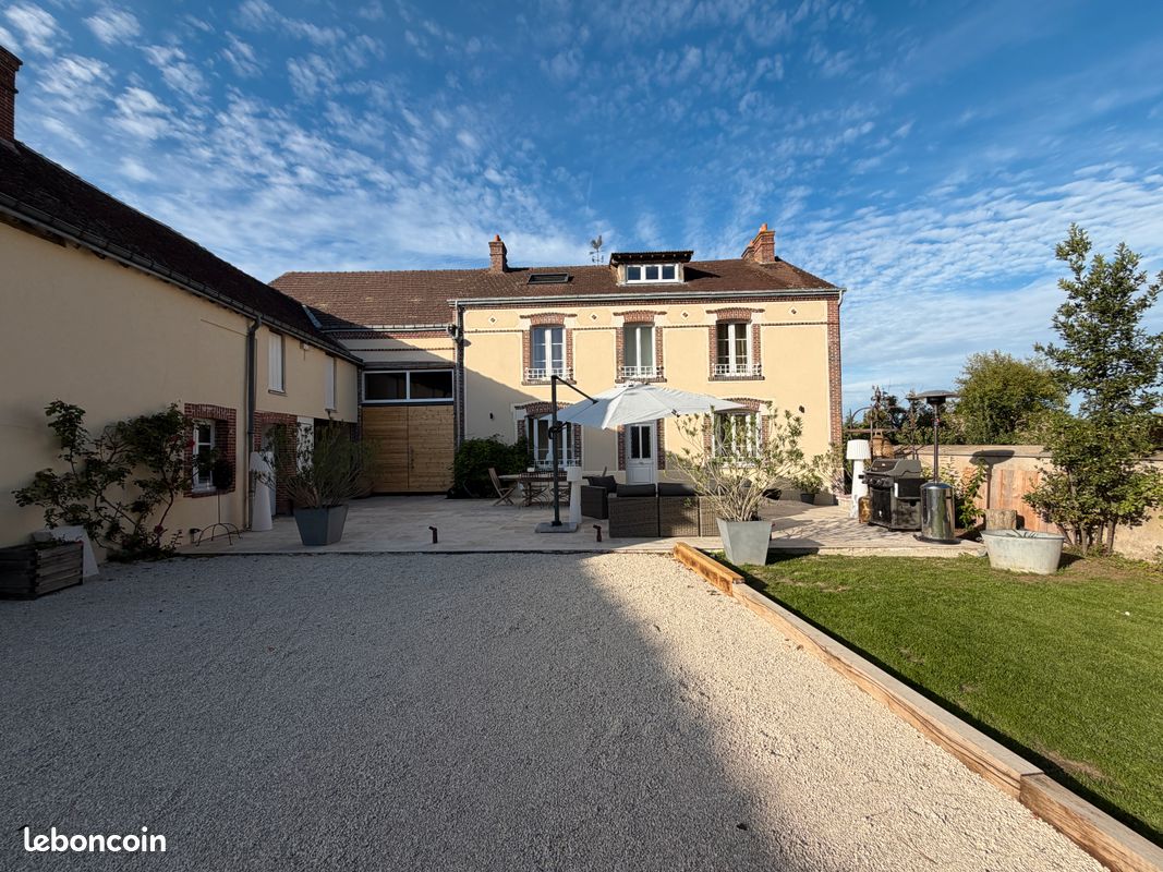 Maison 6 pièces 190 m² · à Garnay · 190 m² · 560 000 €