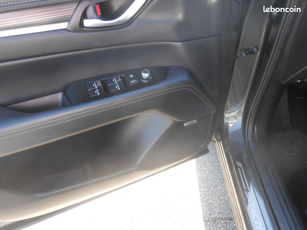 MAZDA CX-5 2.2L Skyactiv-D 150 ch 4x2 Signature / VENTE UNIQUEMENT A PROFESSIONNEL DE L'AUTOMOBILE (image 18)