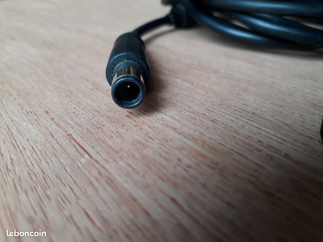 AC Adapter DELL Inc. Model LA65NS2-01 65W 19,5V-3,34A (image 5)