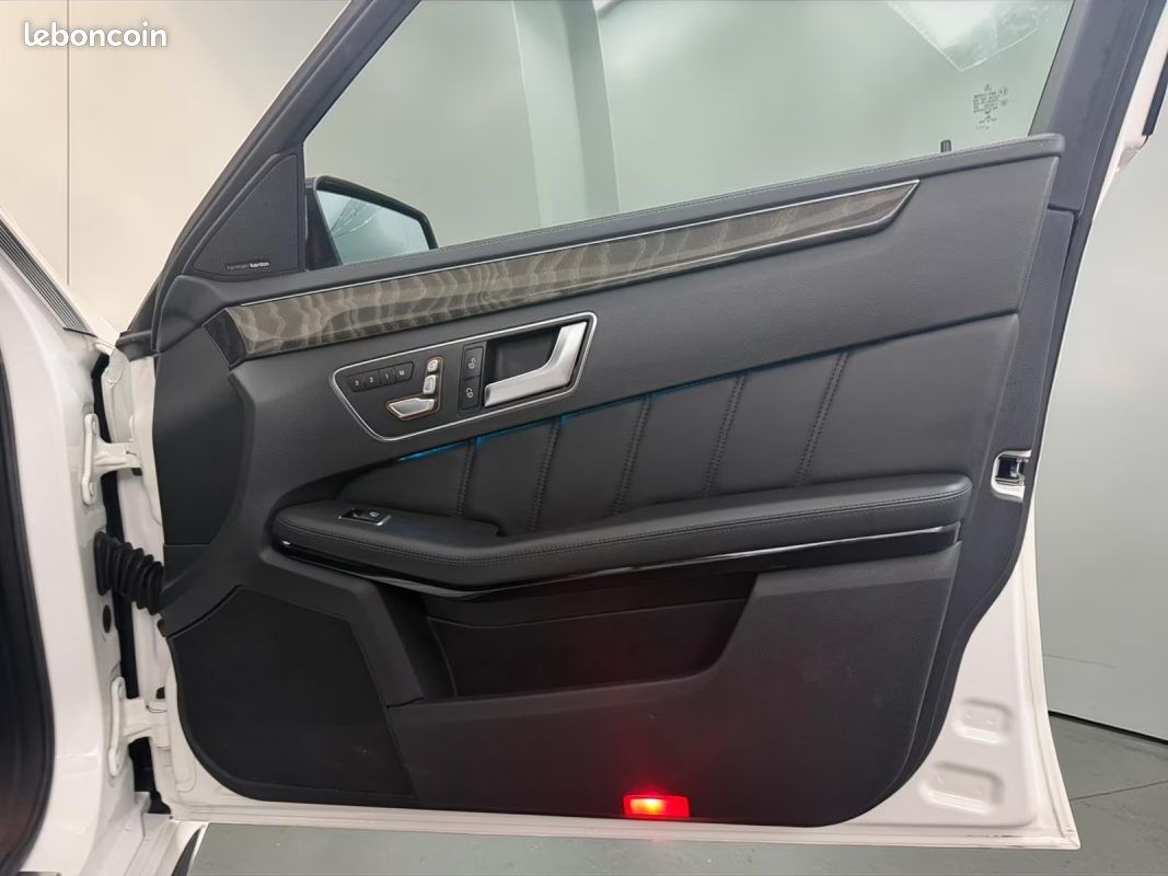 Mercedes classe e break 350d 4matic amg line (image 22)