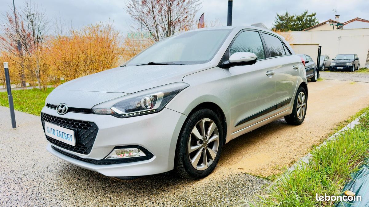 PAYEZ EN 3,4 OU 10 FOIS * HYUNDAI I20 II 1.2i 84CV CREATIVE * GARANTIE 12 MOIS (image 2)