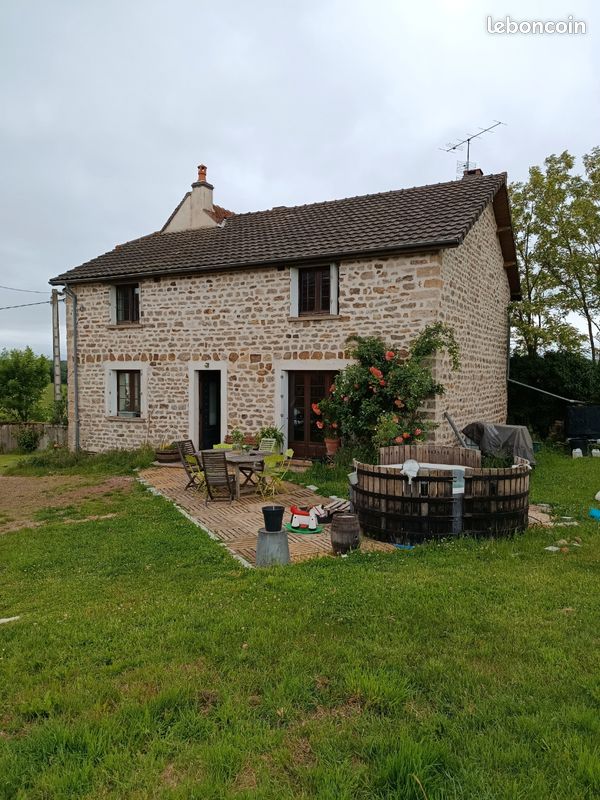Maison à campagne (image 1)