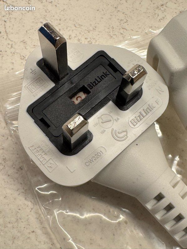 Cordon alimentation réfrigérateurs Bosch (prise anglaise) (image 2)