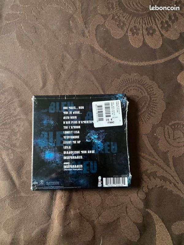 Édition limité bleu noir (image 2)