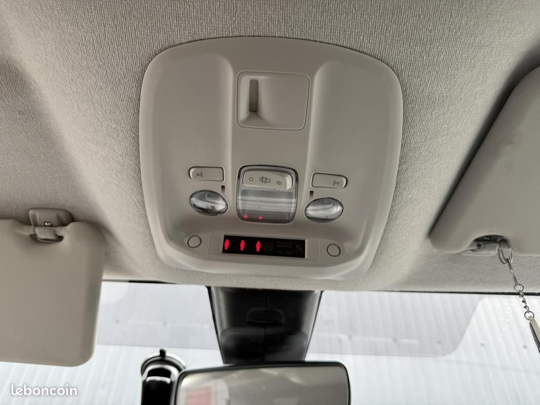 Peugeot Expert 2.0 CABINE APPROFONDIE BLUEHDI 180 S&S EAT8 PACK PREMIUM CONNECT (image 21)