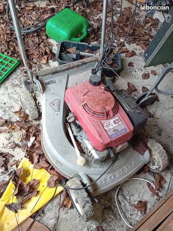 Je vends 2 tondeuses à 100 les deux (image 2)