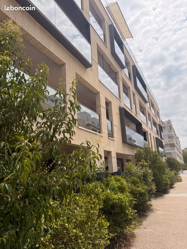 Appartement 1 pièce 31 m² · à Meudon · 31 m² · 215 000 €