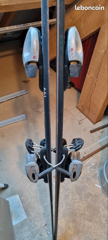 Skis (image 3)