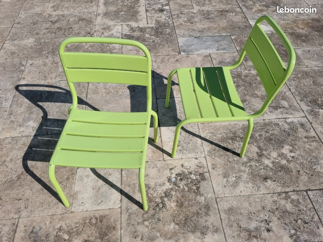Chaise enfant metal (image 1)