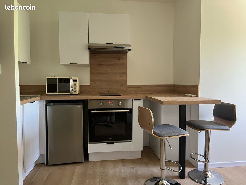 Appartement 1 pièce 23 m² · à Aubenas · 23 m² · 590 €