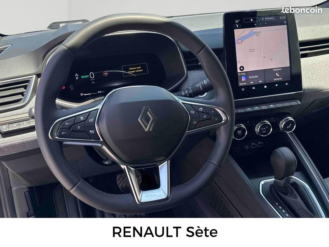 RENAULT Clio E-Tech full hybrid 145 ch GSR2 Techno (image 12)