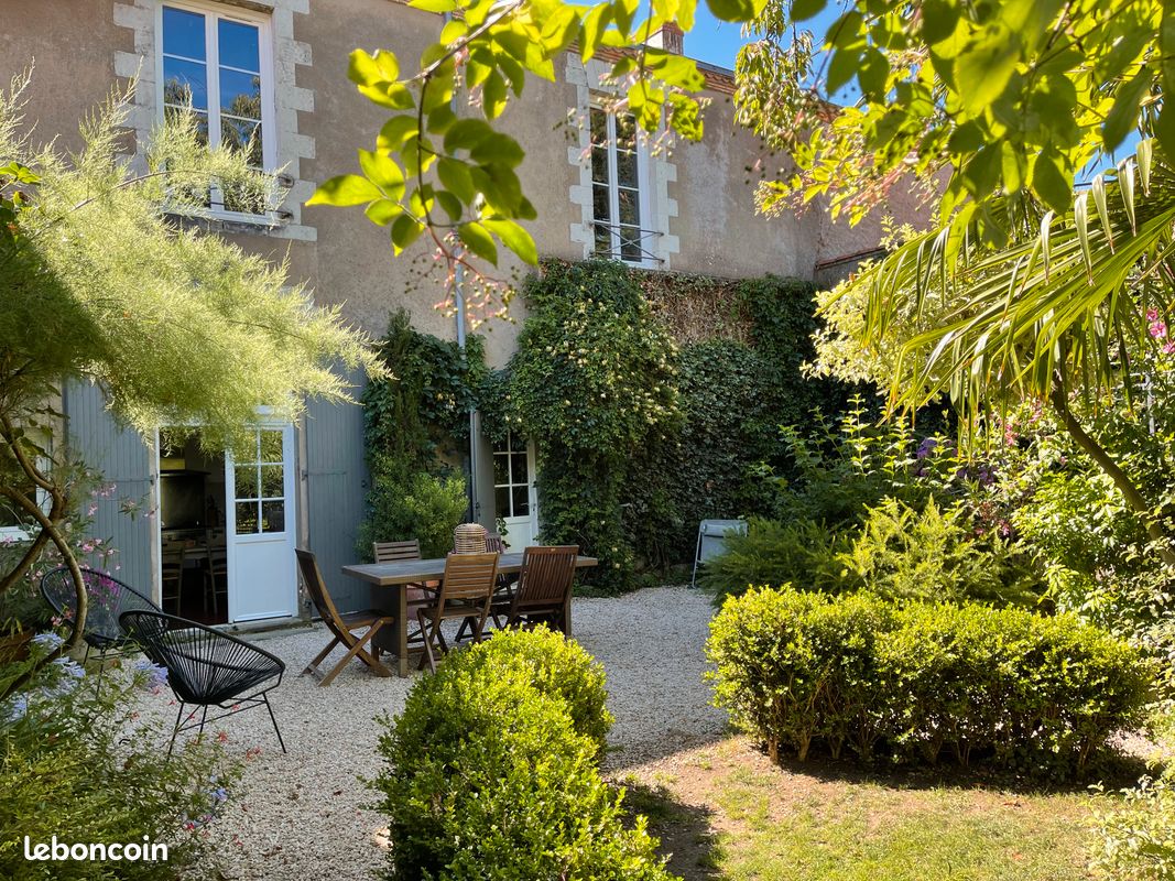Maison 7 pièces 230 m² · à Rocheservière · 230 m² · 416 000 €