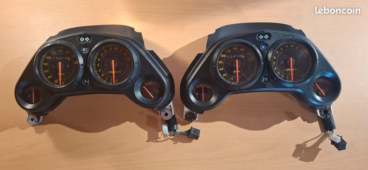 Compteur 125 CBR (image 1)