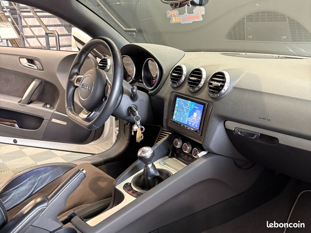 AUDI TT RS COUPE 2.5 TFSI 340 Quattro / BOSE / SIEGE CHAUFFANT / APPLE CARPLAY / ETAT IRREPROCHABLE (image 27)