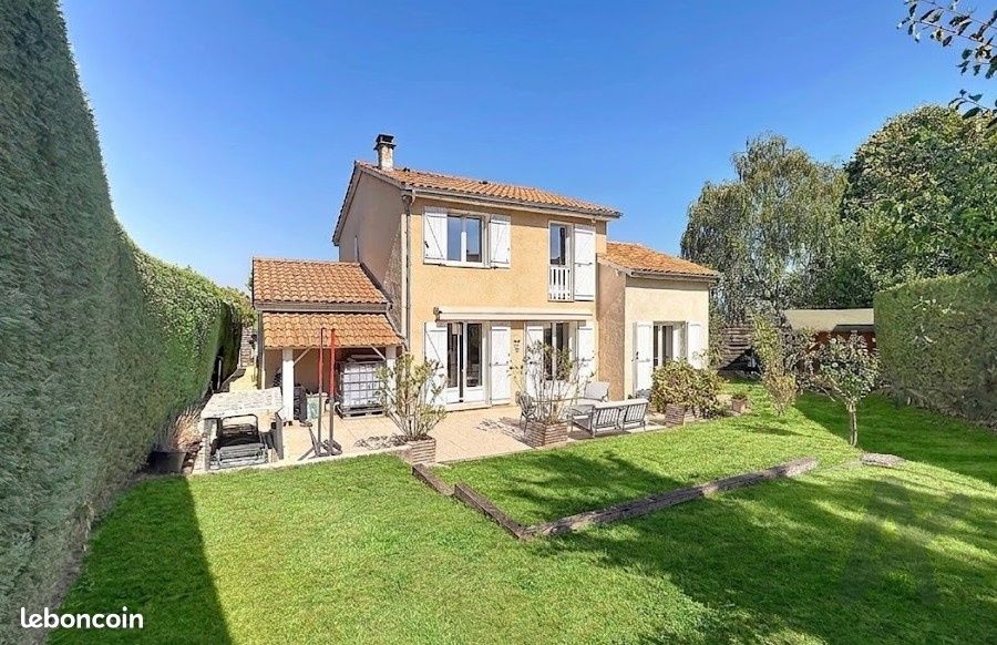 Maison 5 pièces 101 m² · à Lentilly · 101 m² · 475 000 €