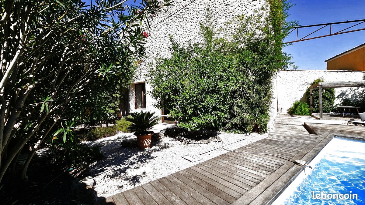 Propriété 4 pièces 170 m² (image 2)