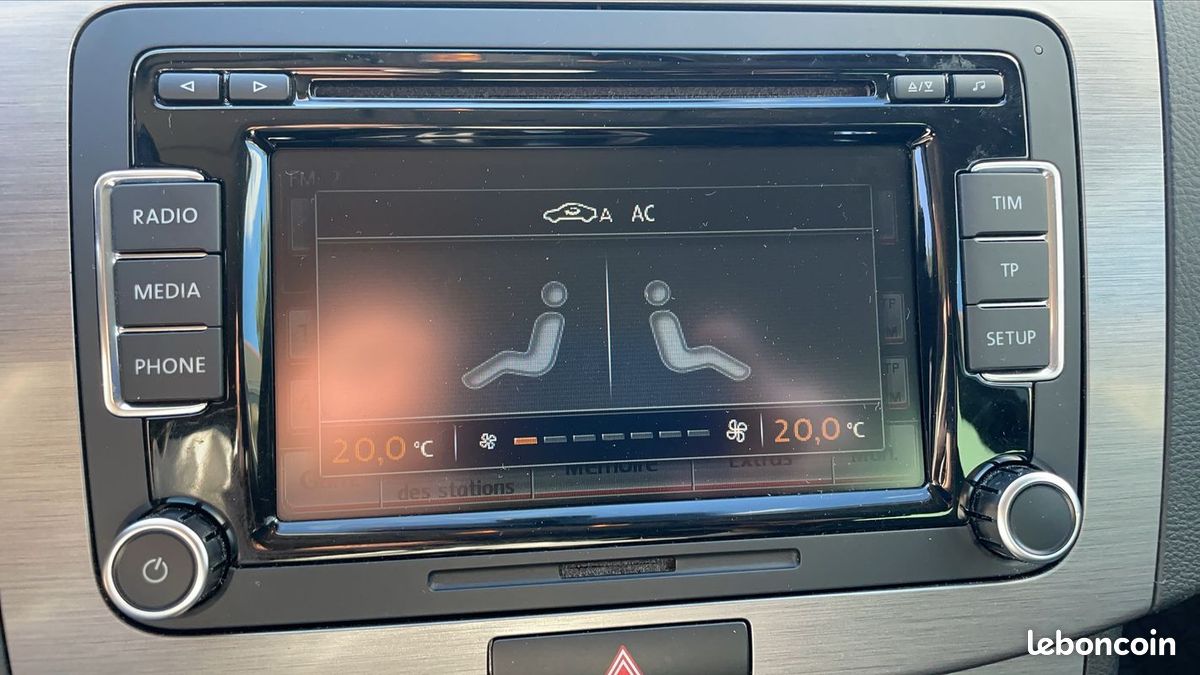 Volkswagen Passat SW VII 2.0 TDI 170 4Motion DSG6 R Line (image 29)