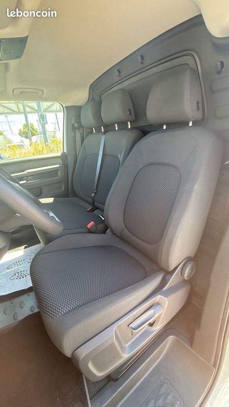Volkswagen utilitaires id. Buzz cargo 286 ch pro (image 22)