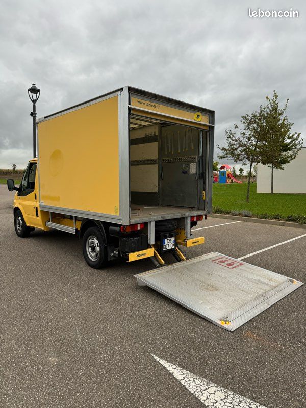 But Location Camionnettenull