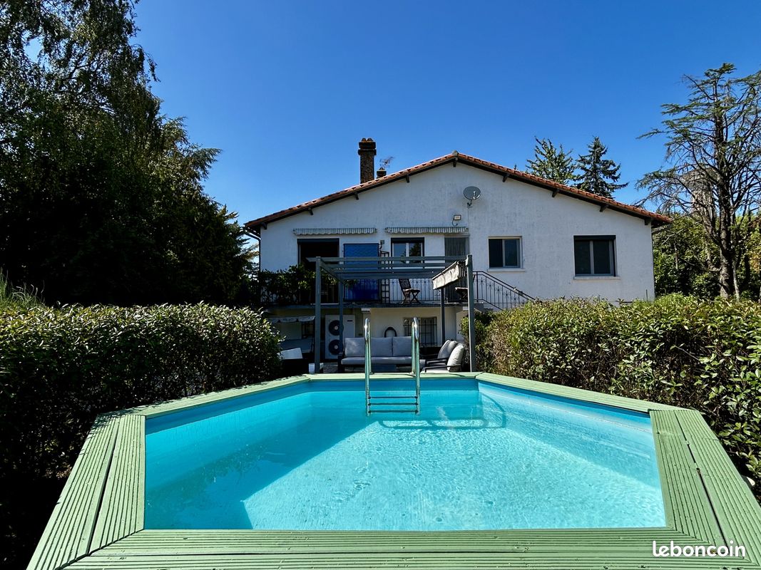 Maison 6 pièces 149 m² · à Fontivillié · 149 m² · 230 000 €
