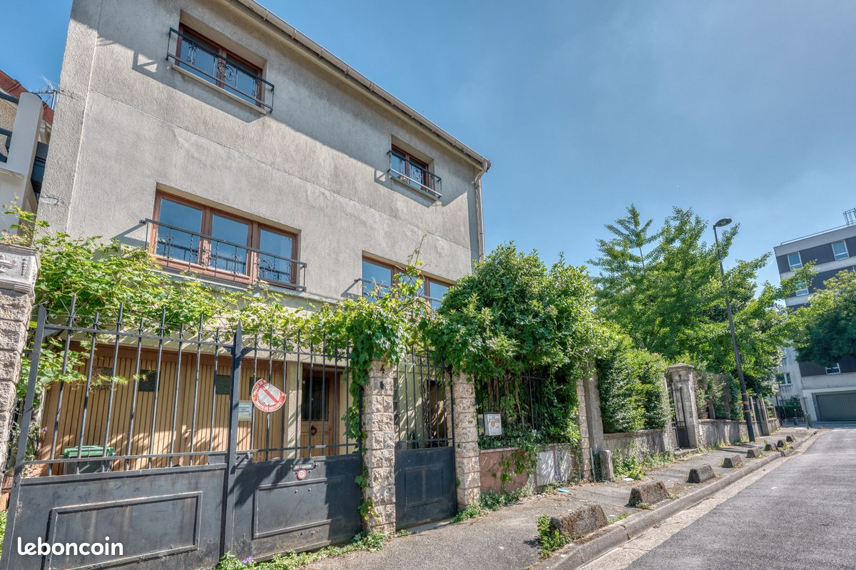 Maison 7 pièces 180 m² · à Ivry-sur-Seine · 180 m² · 580 000 €
