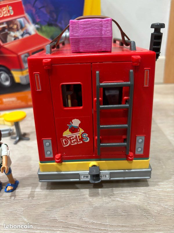 Playmobil food truck (image 5)