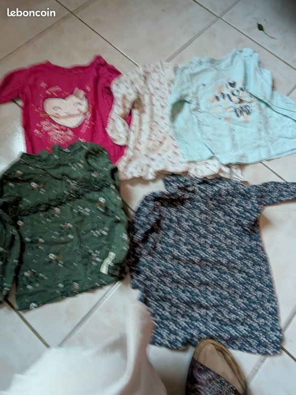 Gros lot vêtements fille 2 ans (image 10)