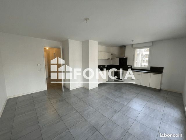 Appartement 3 pièces 57 m² · à Meylan · 57 m² · 929 €