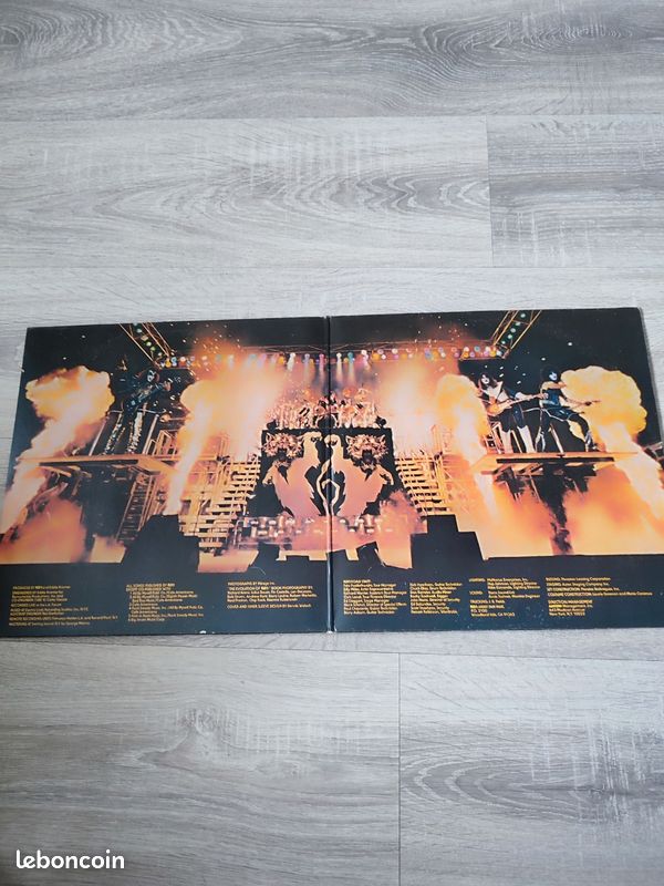 33t KISS ALIVE II (image 2)