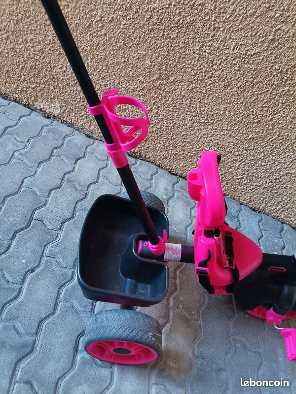 Velo tricycle rose et noir (image 4)