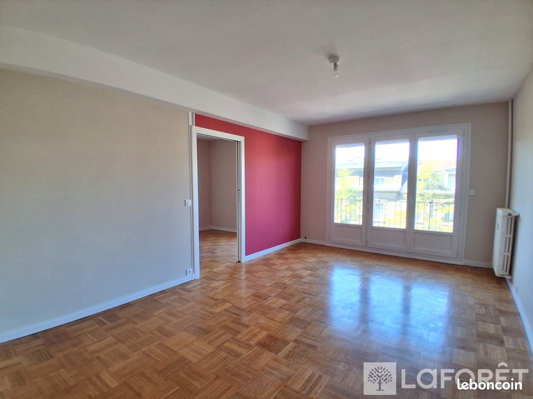 Appartement 4 pièces 93 m² · à Reims · 93 m² · 1 090 €