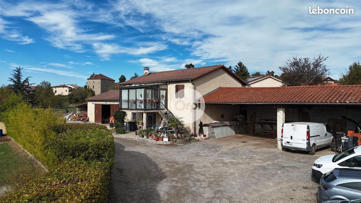 Maison 5 pièces 105 m² · à Saint-Laurent-d'Agny · 105 m² · 370 000 €