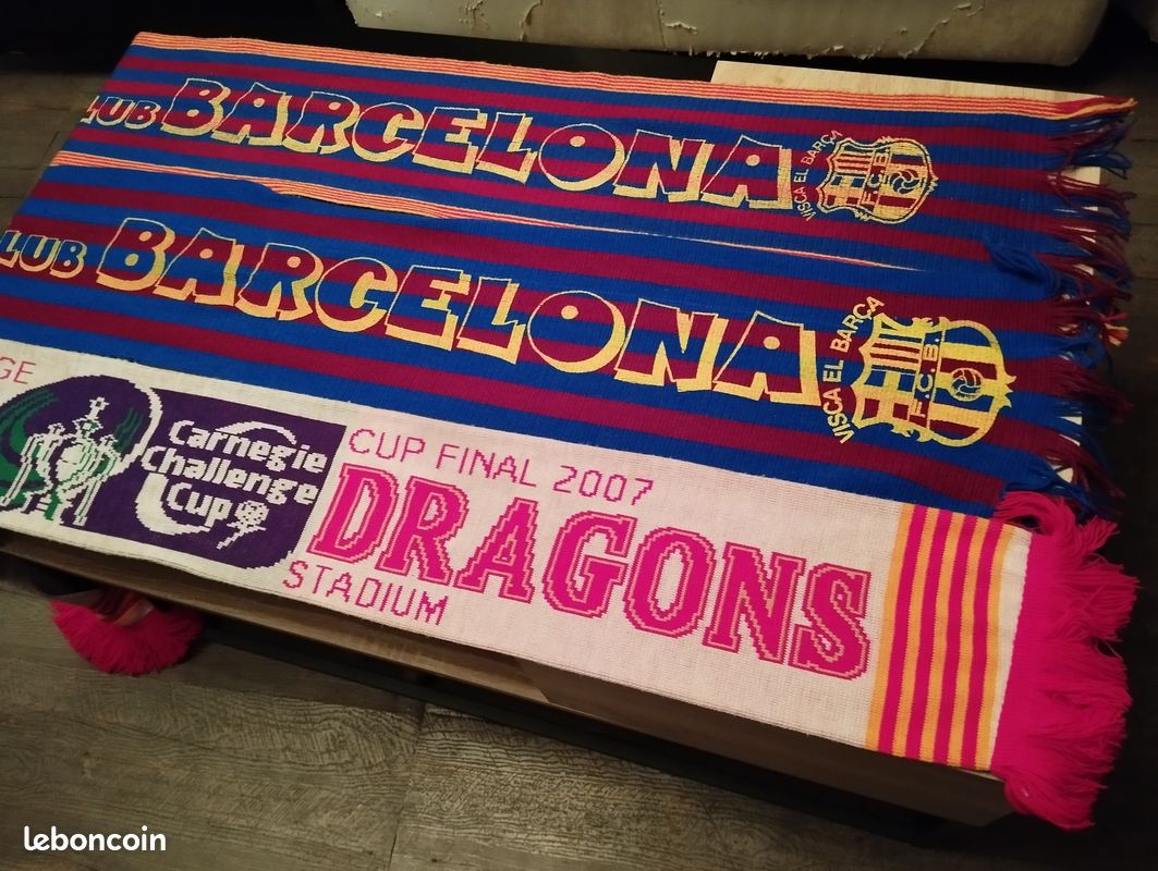 Écharpe De Foot FC Barcelone (Barça) - Occasion Très Bon état