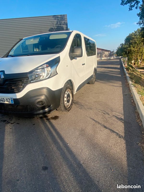 RENAULT TRAFIC III COMBI 2016 - Diesel - Boîte mécanique - Voitures