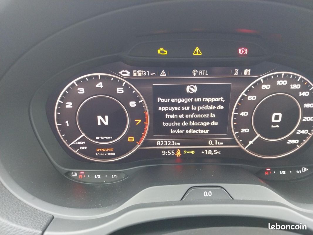 AUDI A3 Sportback 40 e-tron 204 S tronic 6 Design Luxe (image 30)