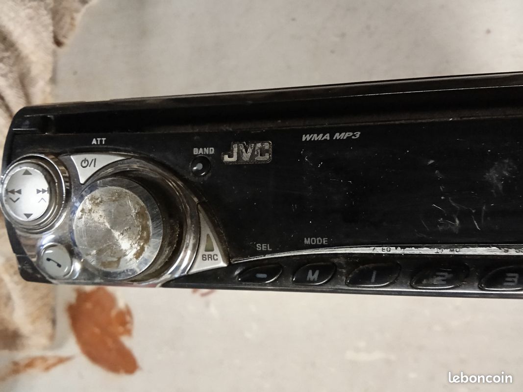 Vend poste de voiture cd mp3 JVC (image 2)