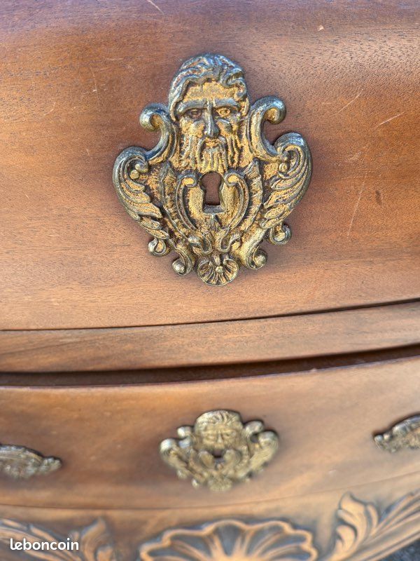 Magnifique commode galbée Commode tombeau bordelaise de style Louis XV. Armengaud (image 5)