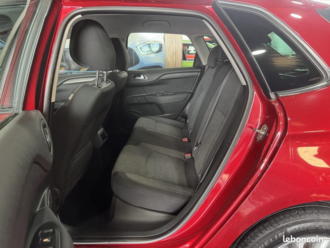 Citroen c4 puretech 110ch shine 2016 (image 21)