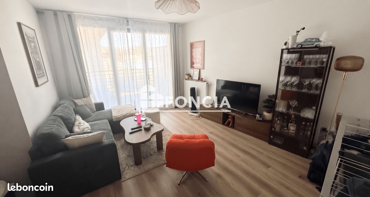 Appartement 2 pièces 45 m² · à Saint-Cyr-l'École · 45 m² · 225 000 €
