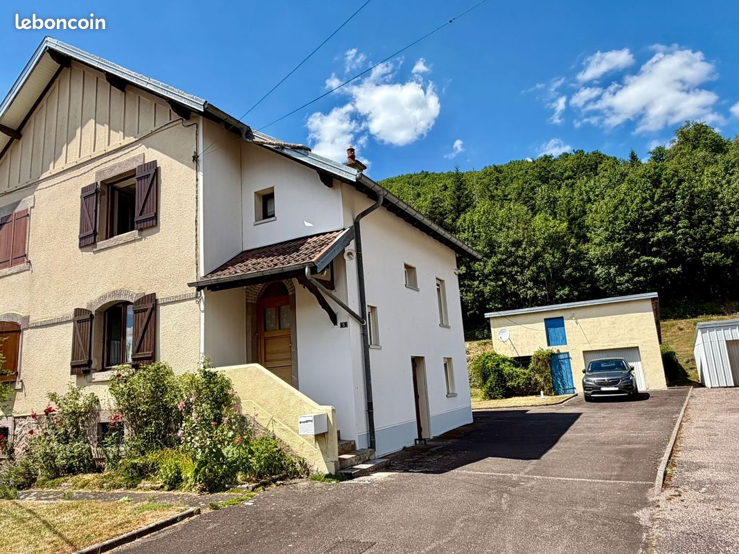 Maison 3 pièces 81 m² · à La Longine · 81 m² · 53 000 €
