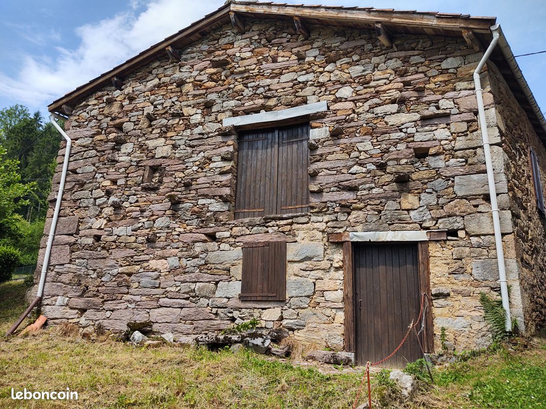 Maison 2 pièces 80 m² · à Rivèrenert · 80 m² · 65 000 €