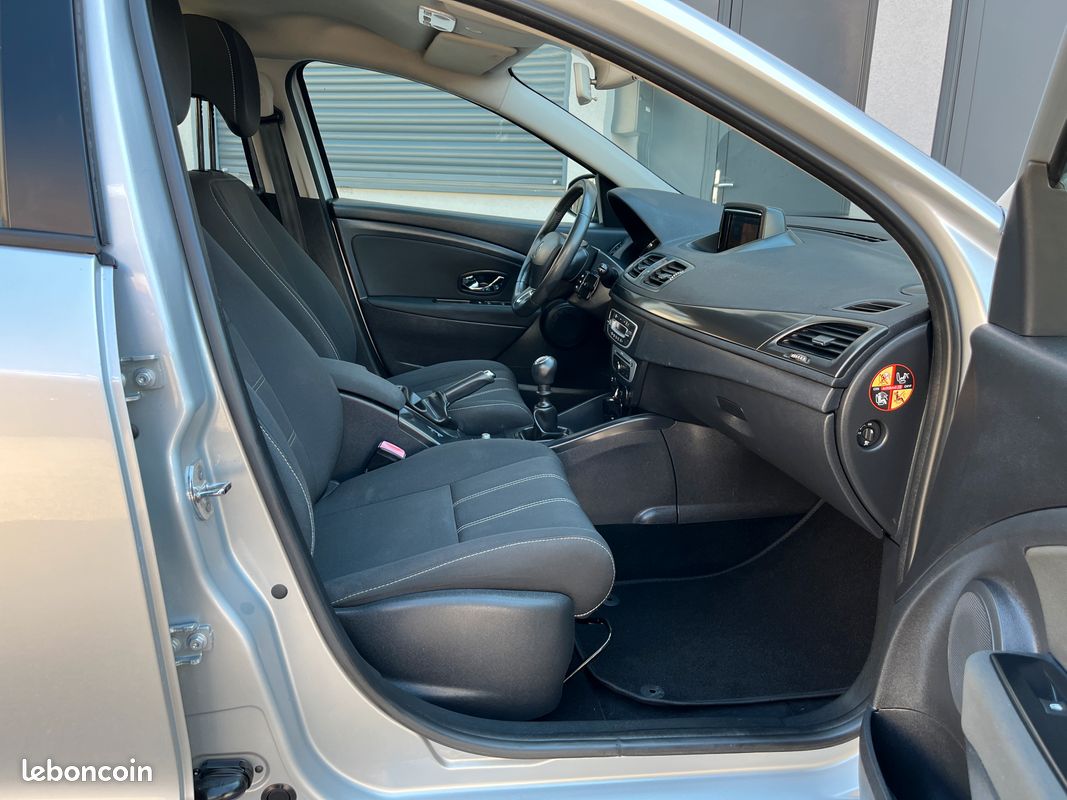 A saisir megane III 1.5 dci 110cv gps clim possibilite garantie 12 / 24 / 36 mois (image 6)