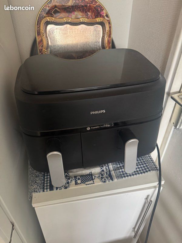 Air fryer (image 1)