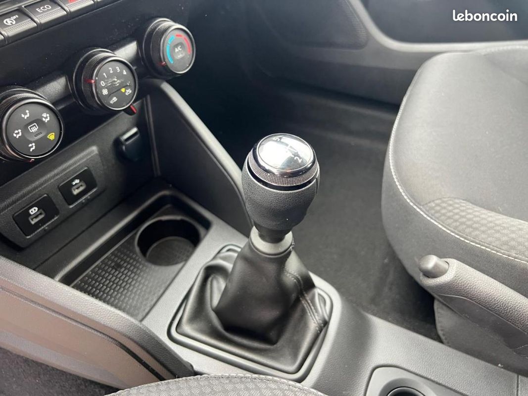 Dacia Duster 1.2 mild hybrid 130ch Expression (image 16)