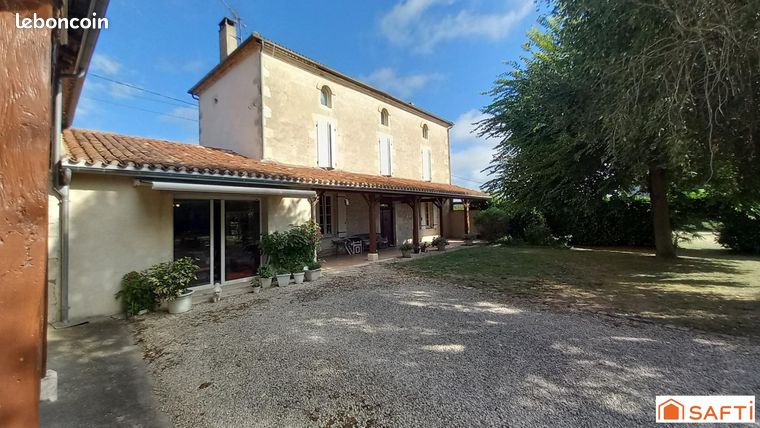 Ferme 6 pièces 220 m²